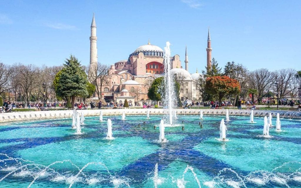 is istanbul safe for solo female travellers